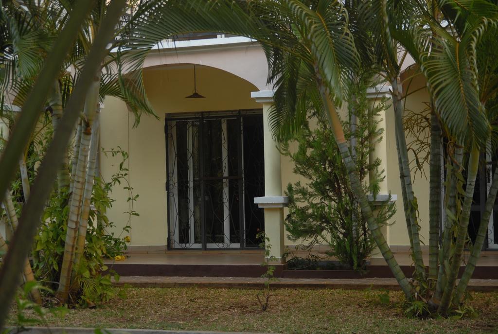Ar Sun Hotel Antsiranana Exterior photo