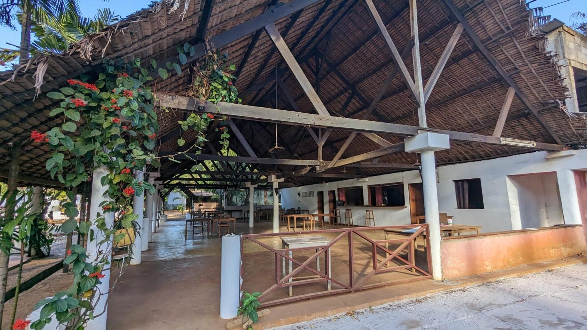 Ar Sun Hotel Antsiranana Exterior photo
